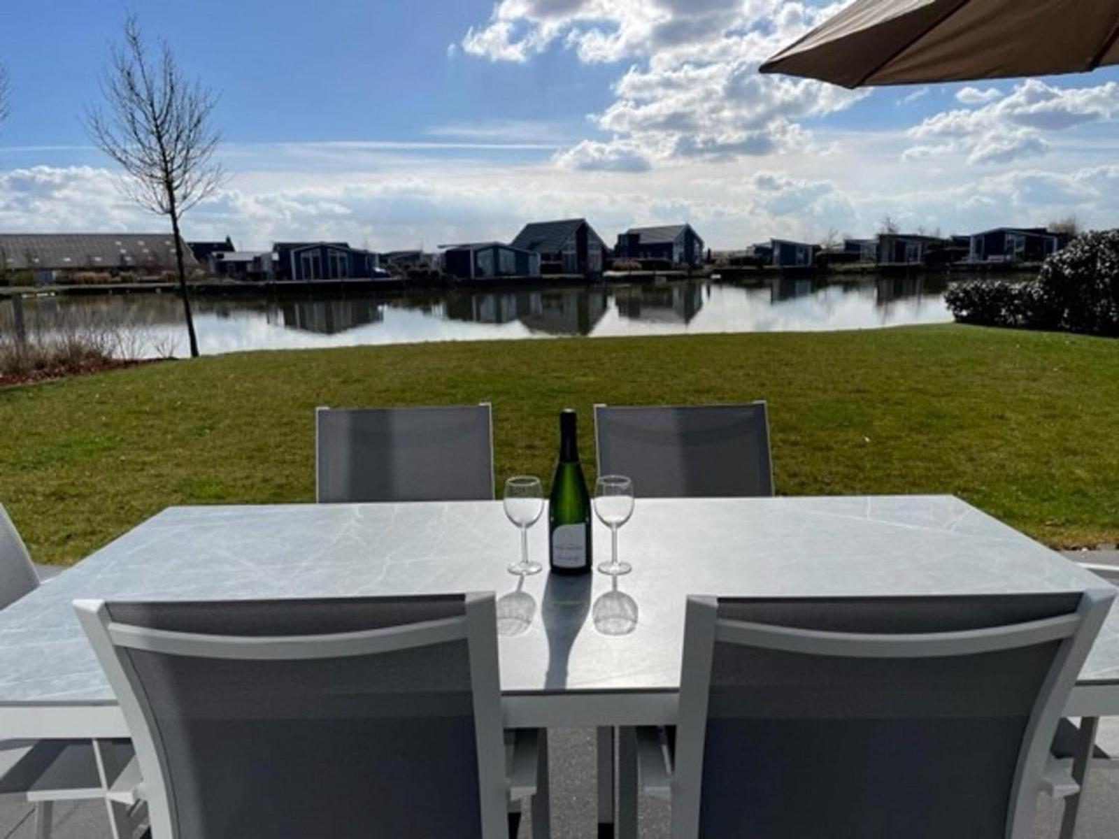 Vakantiehuis Waterresort Oosterschelde - Huisnr. 56 * Wemeldinge